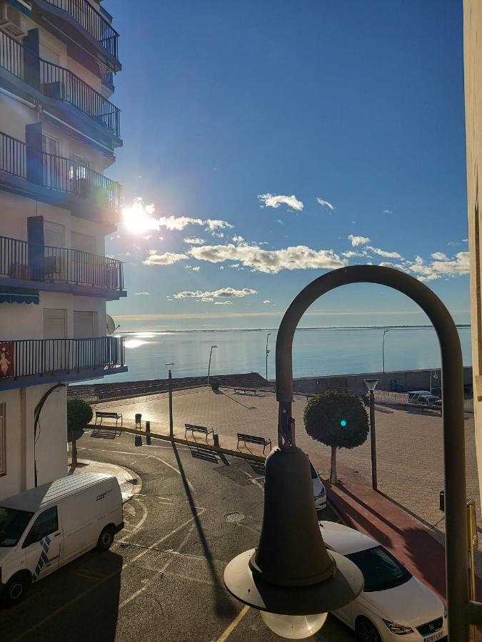 Apartamento En Primera Linea De Mar L'Ampolla Bagian luar foto
