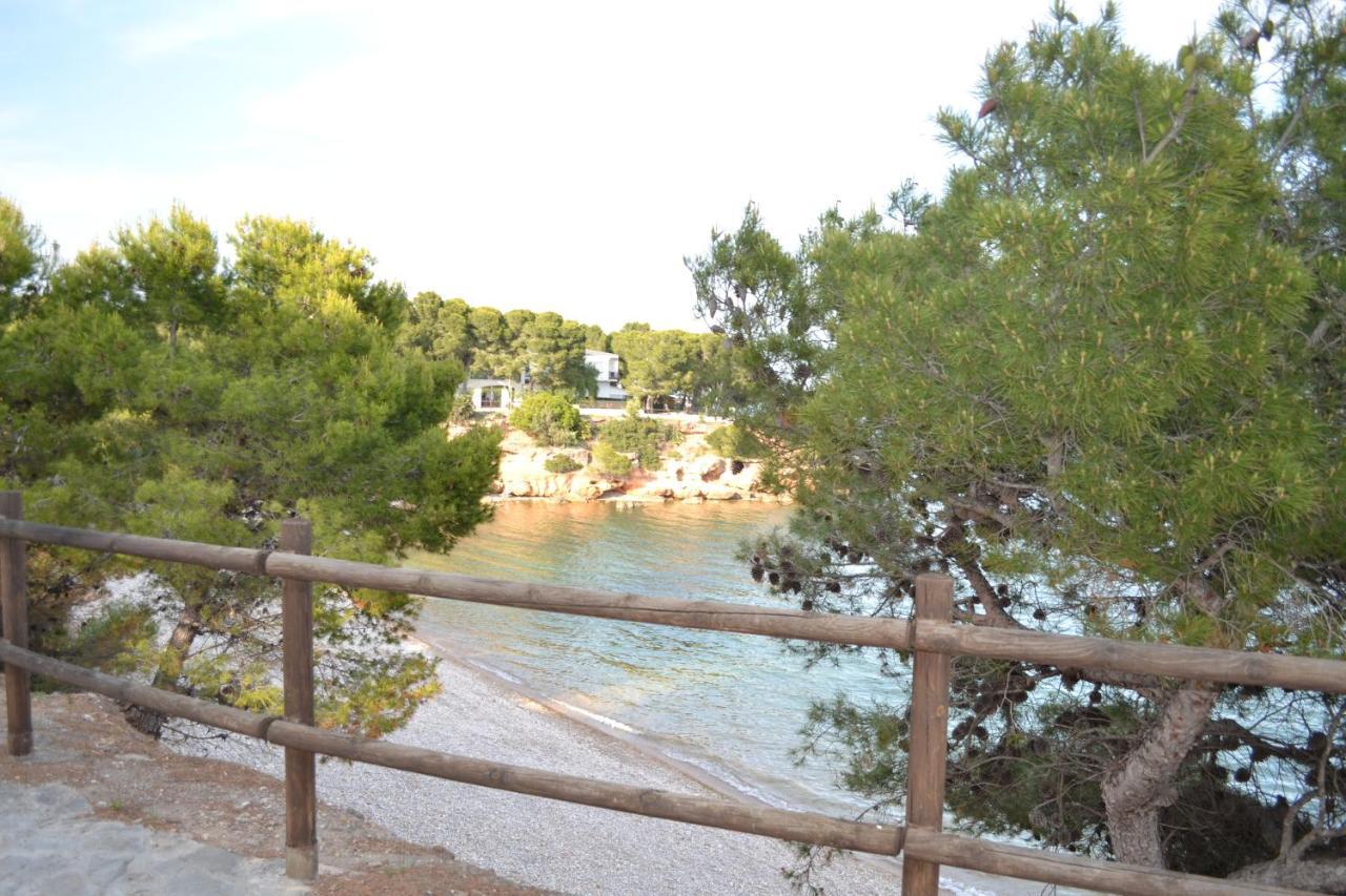 Apartamento En Primera Linea De Mar L'Ampolla Bagian luar foto
